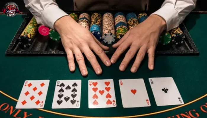 How to Play Casino Card Game?